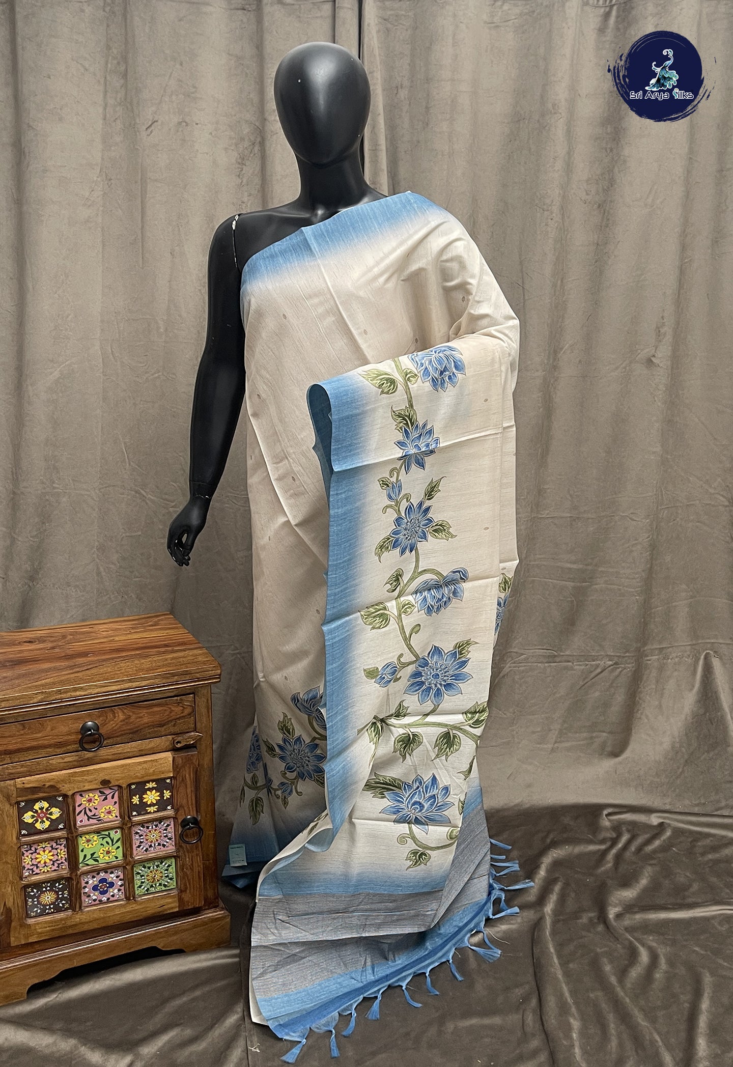 Ivory Raw Silk Saree With Printed Pattern