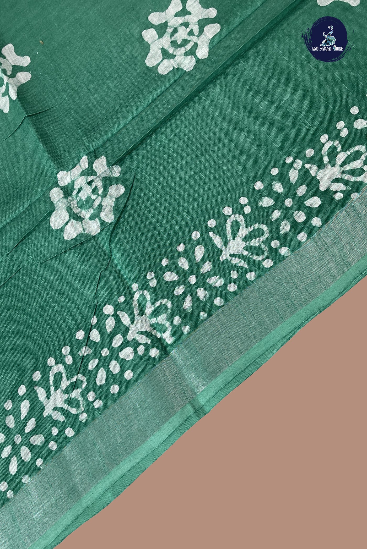 Green Linen Saree With Bhatik Print Pattern