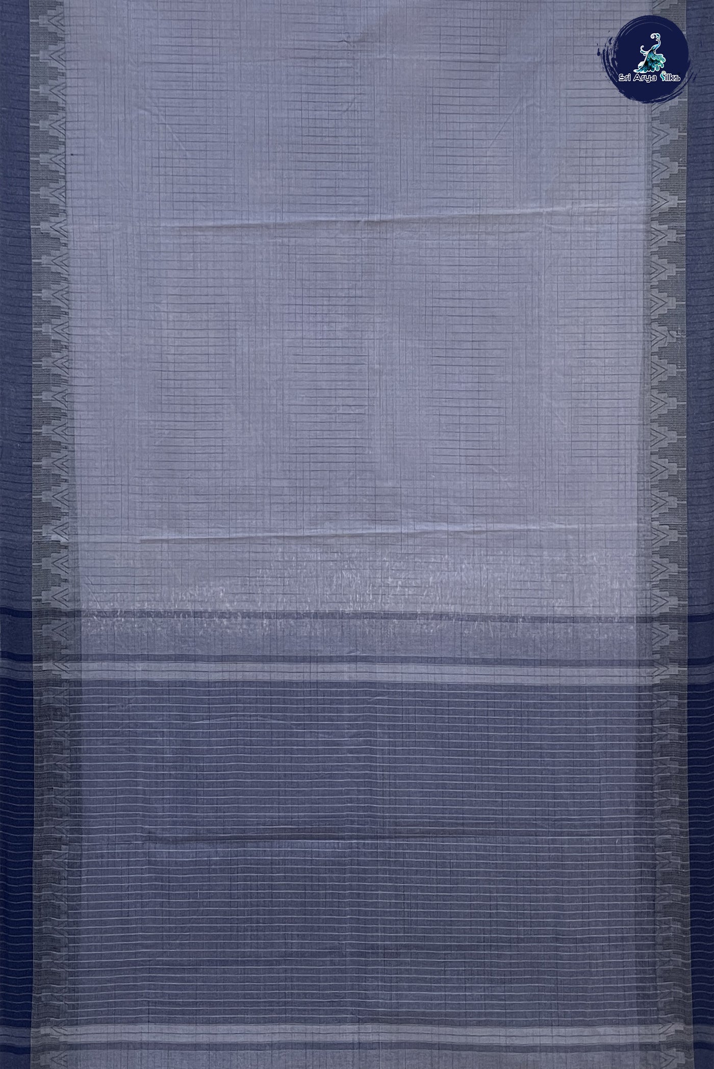 Grey Cotton Saree With Plain Pattern