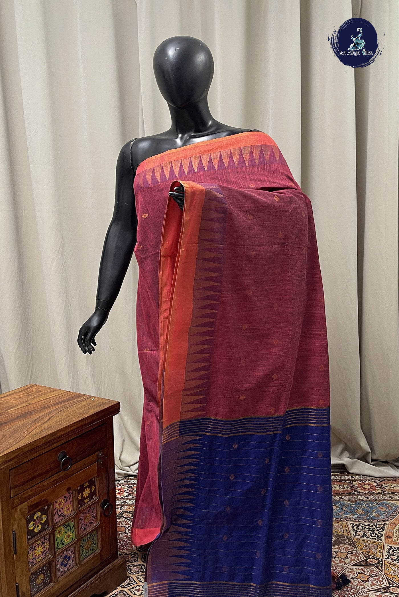 Reddish Pink Linen Saree With Zari Buttas Pattern