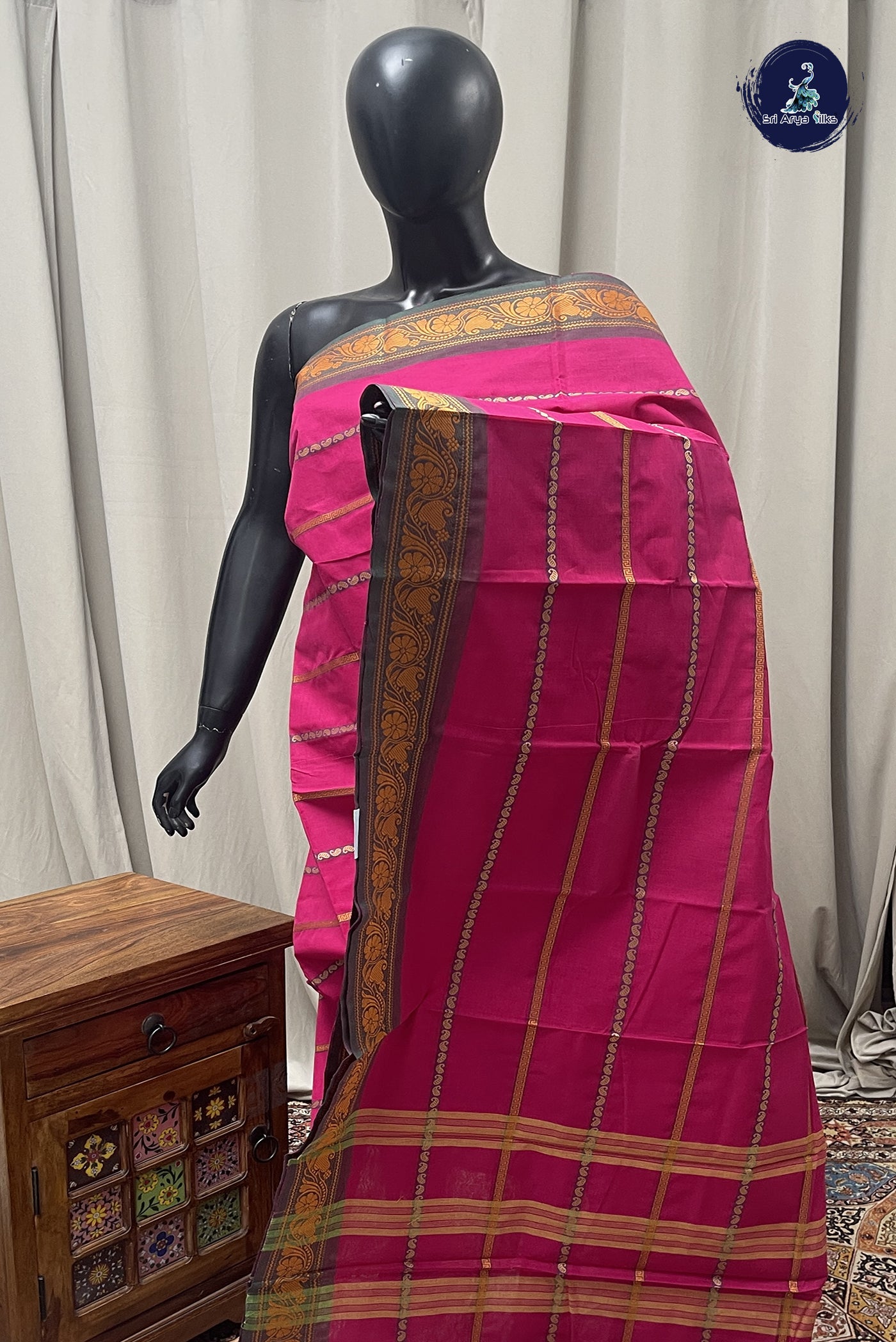 Pink Cotton Saree With Stripes Pattern