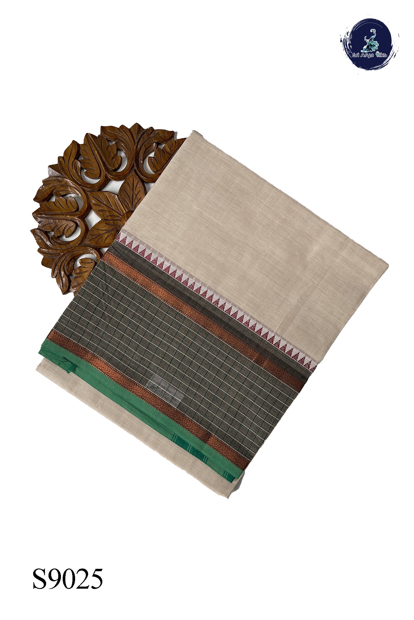 Cream Chettinad Cotton Saree With Plain Pattern