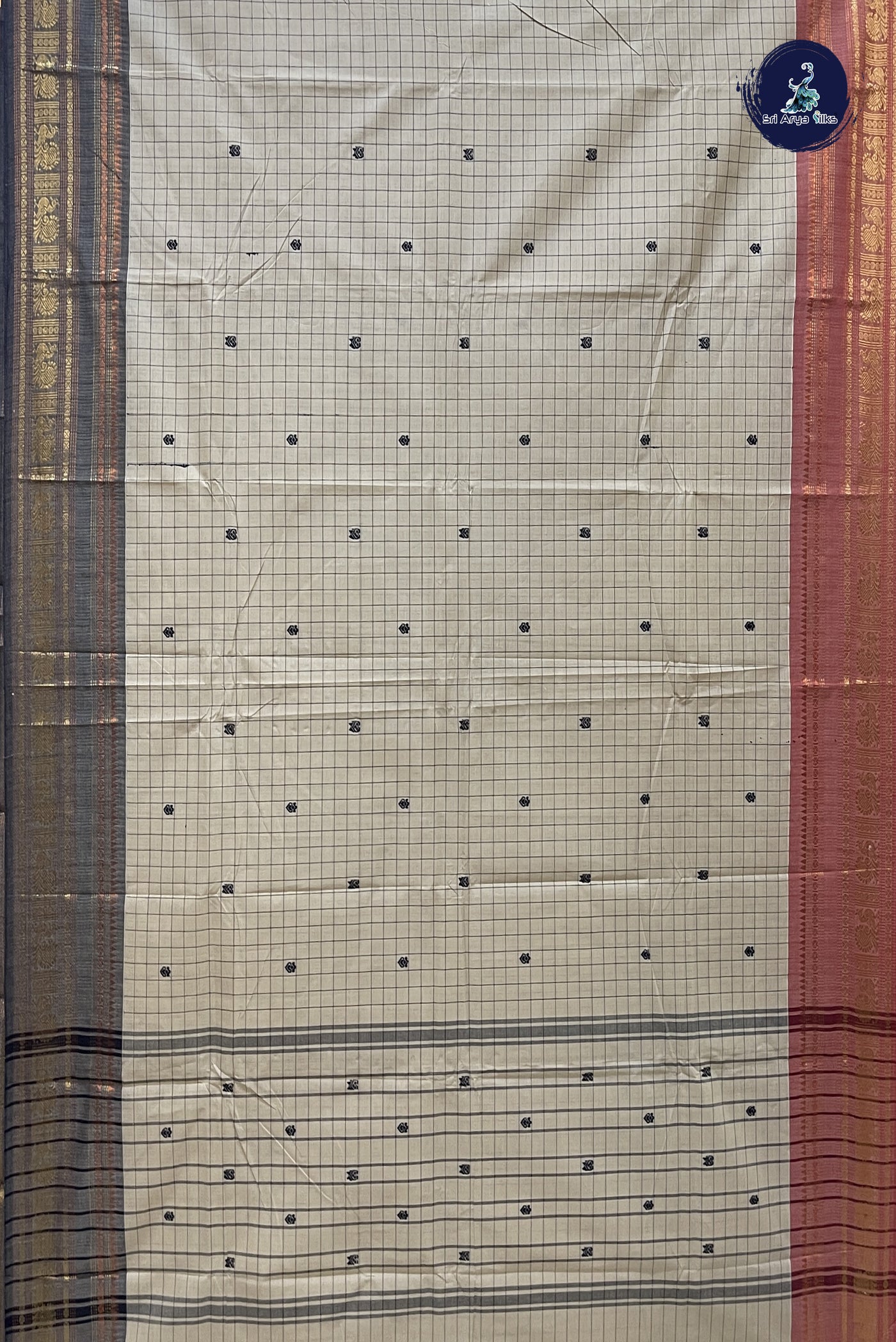 Cream Chettinad Cotton Saree With Checked Pattern