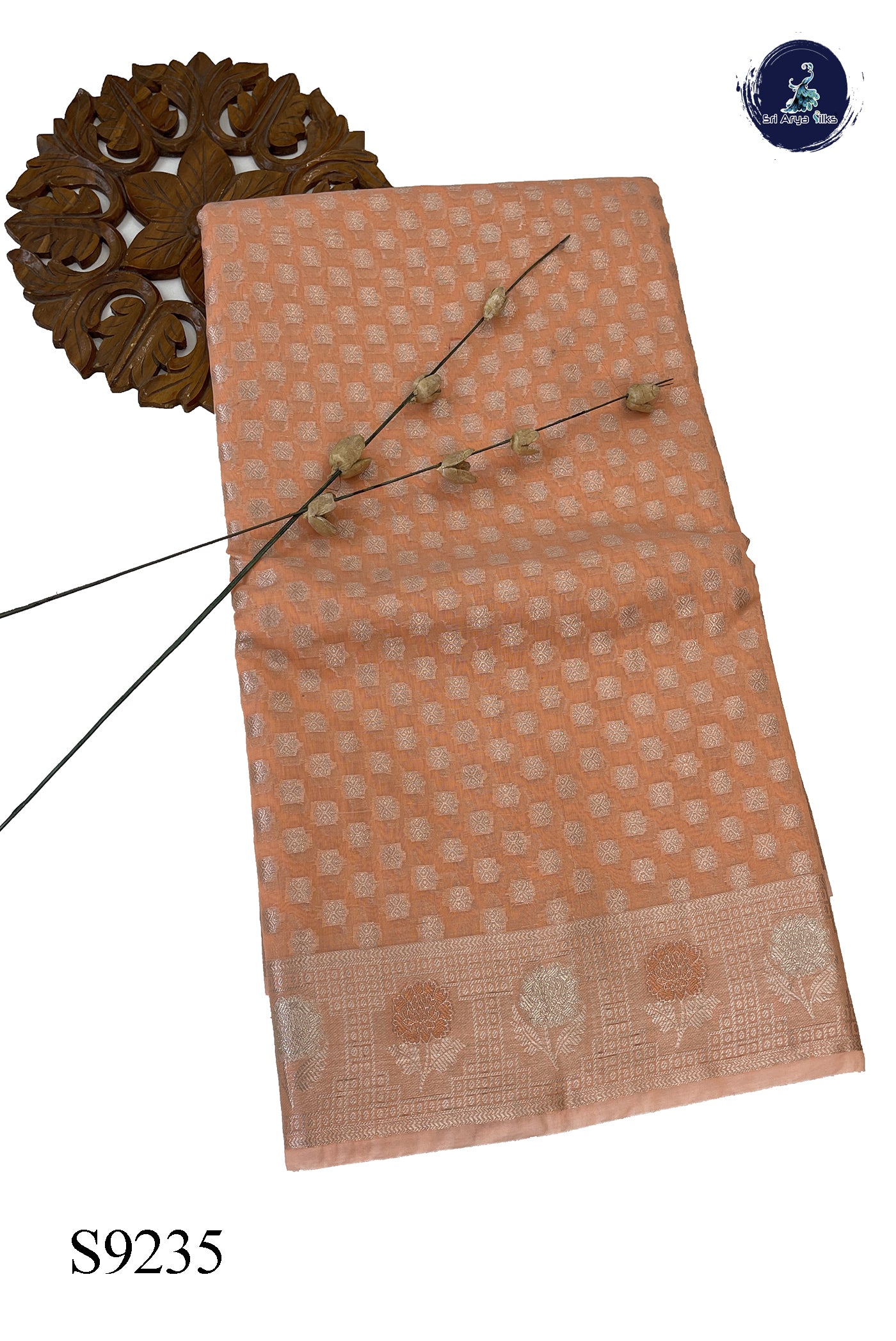 Peach Semi Banarasi Saree With Zari Woven Pattern