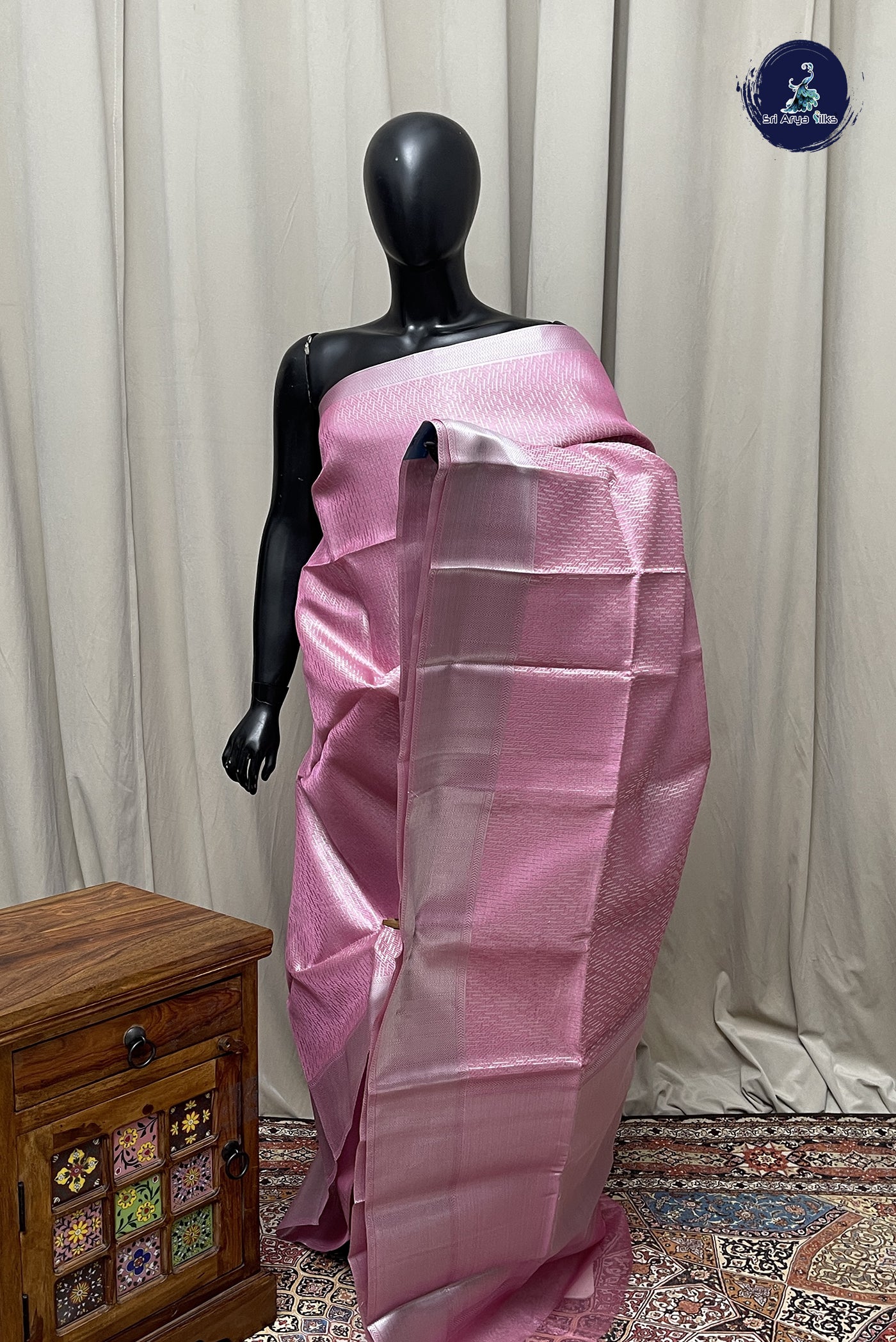 Light Pink Tissue Banarasi Saree With Tissue Brocade Pattern